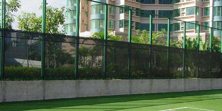 河北某地區(qū)體育場(chǎng)圍網(wǎng)施工案例